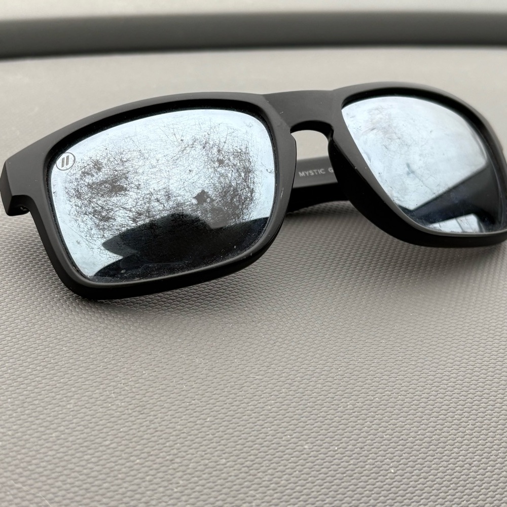Blenders Eyewear Canyon Mystic Grey polarized sunglasses black